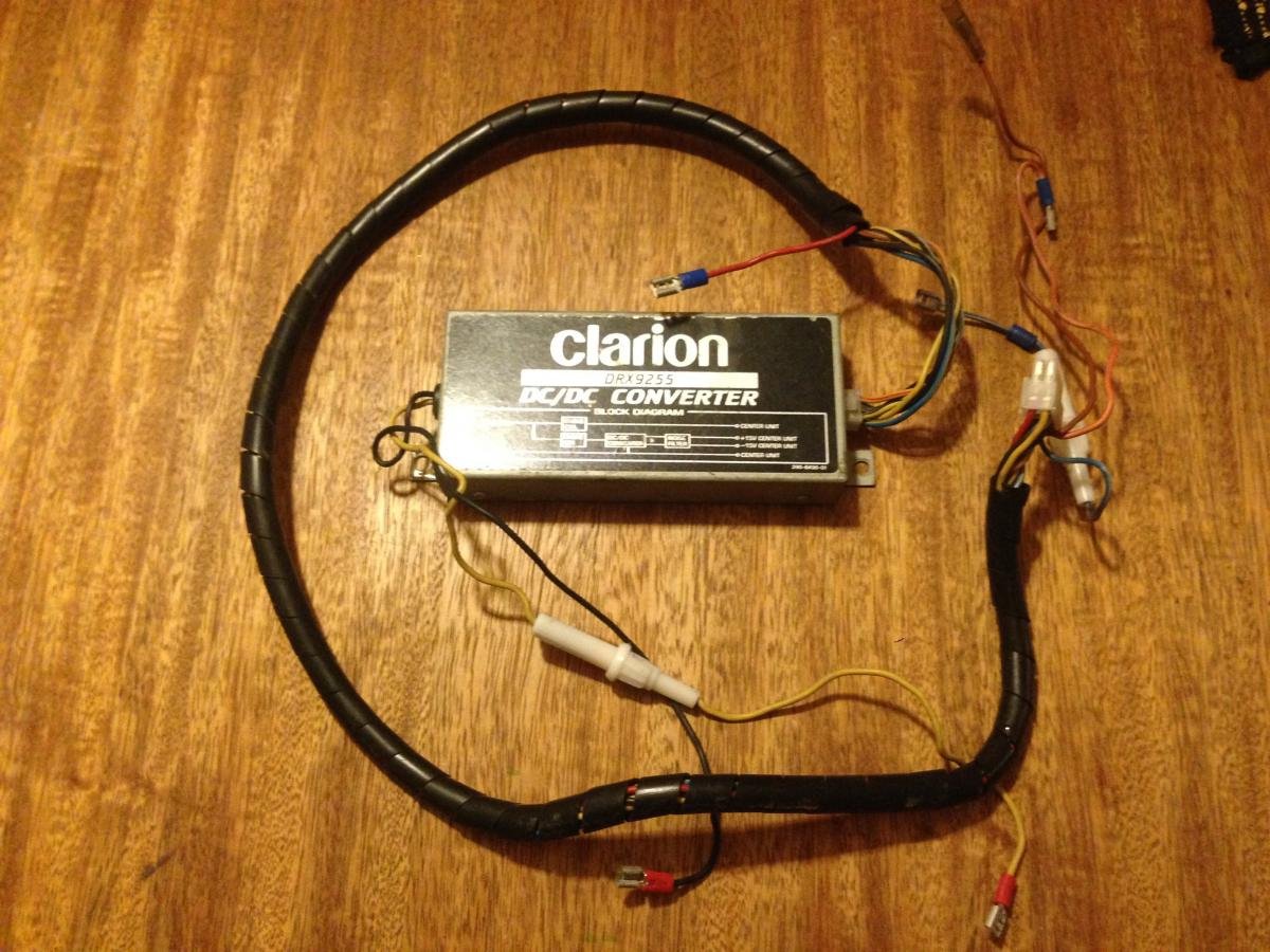 FS: VIC- Car audio system components - Clarion, Soundstream