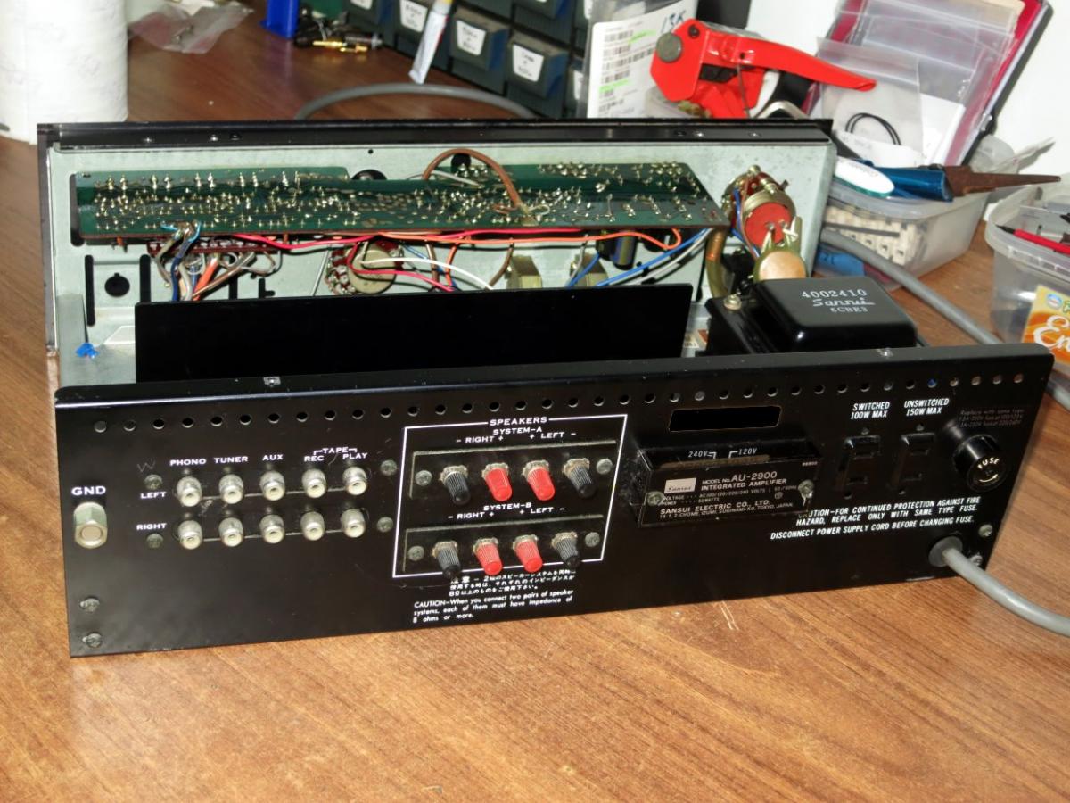 アンプ INTEGRATED AMPLIFIER sansui Sansui AU2900 - Schematics and Lids Lifted - StereoNET
