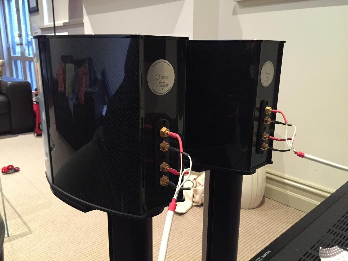 Wilson Benesch ARC 写真1/2 Wilson Benesch Arc Standmount Speakers