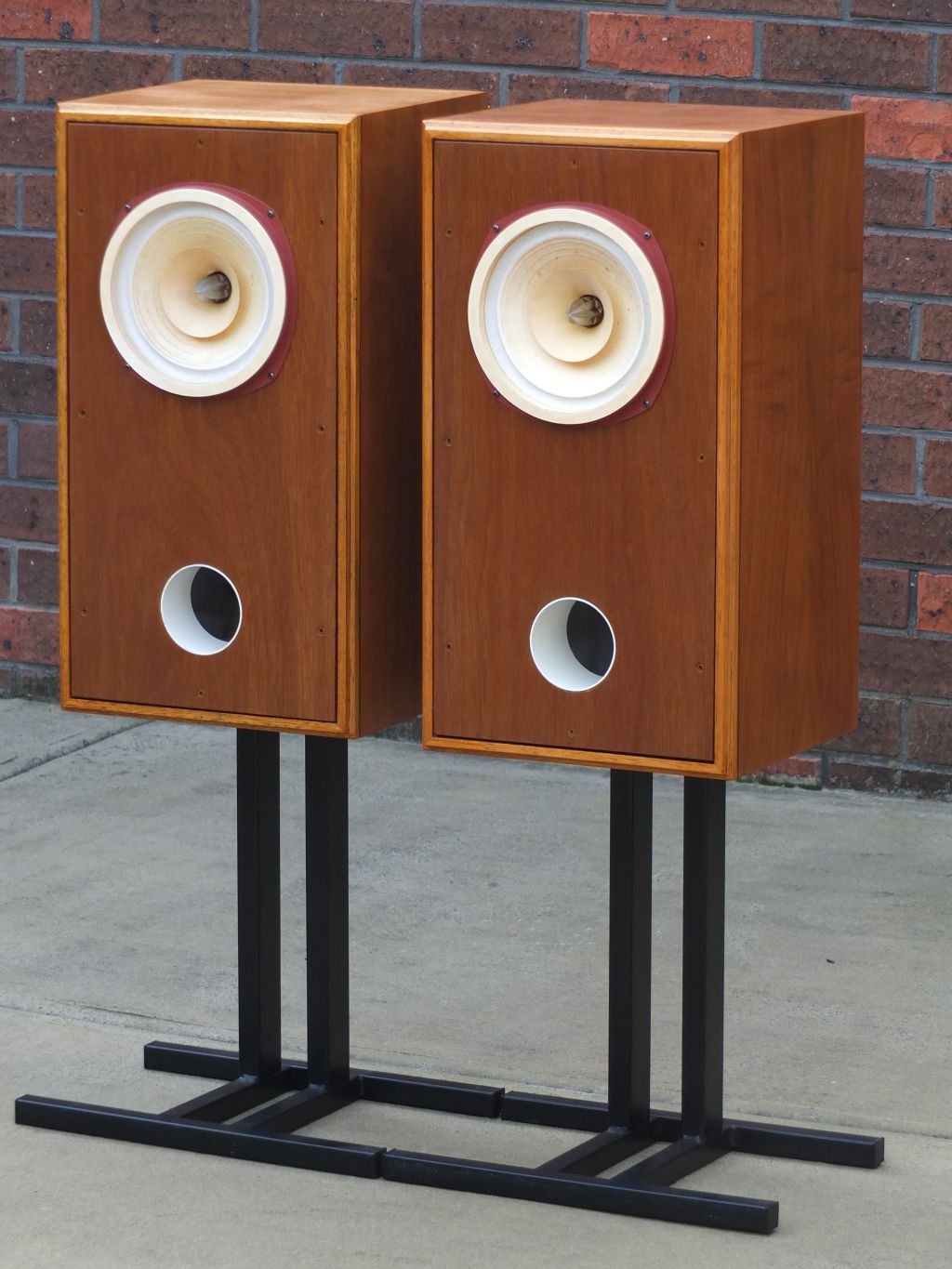 FS: CORAL BETA 8 speaker pair in custom enclosures - Stereo, Home