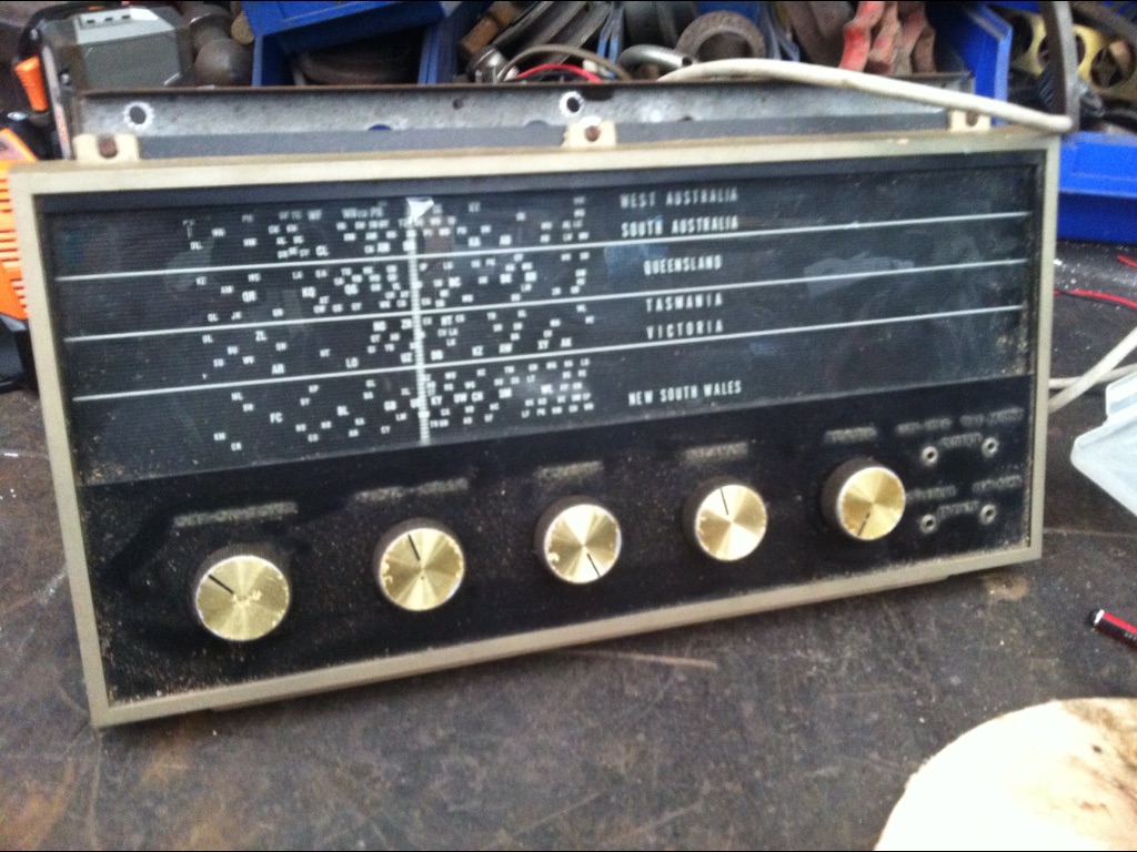Old Radiogram Transcript Old Radiogram amp....? - DIY Audio Projects - StereoNET