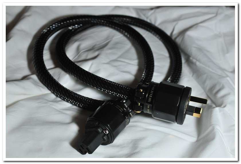 Sommer 4mm Furutech AU plug FI-11-N1(G).jpg