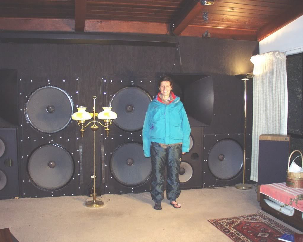 post-103876-0-39850100-1442792841_thumb.