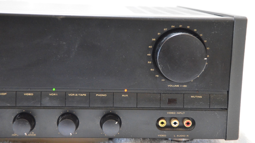 FS: Marantz PM700AV Suround Sound Amp - Stereo, Home Cinema