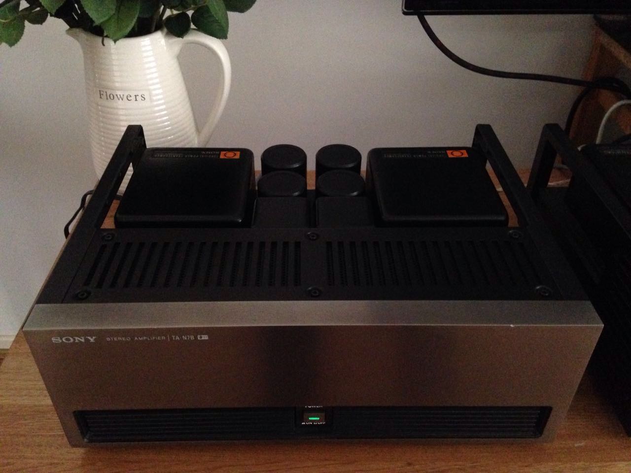 VFET: another SONY TA-N7B starts breathing and singing on the