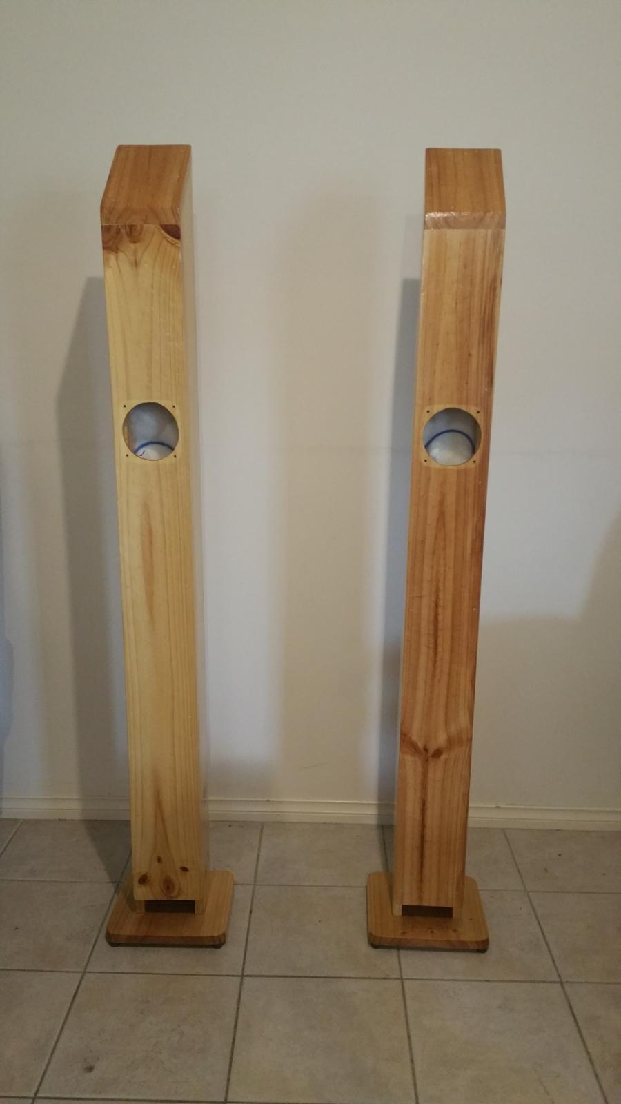 SOLD FS Speaker ﻿ Stereo, Home Cinema