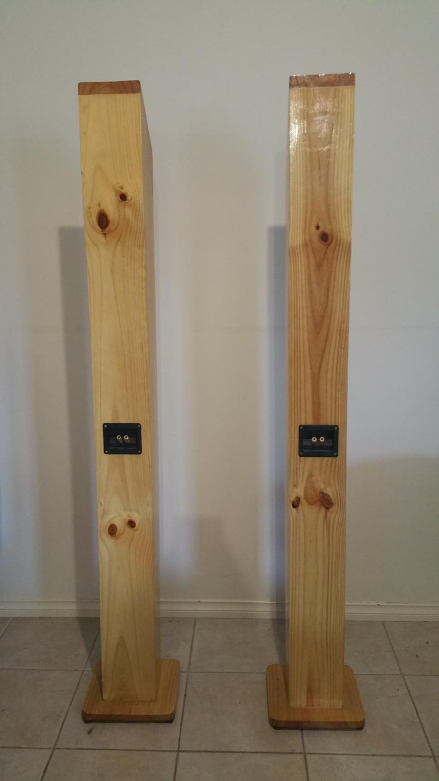 SOLD FS Speaker ﻿ Stereo, Home Cinema