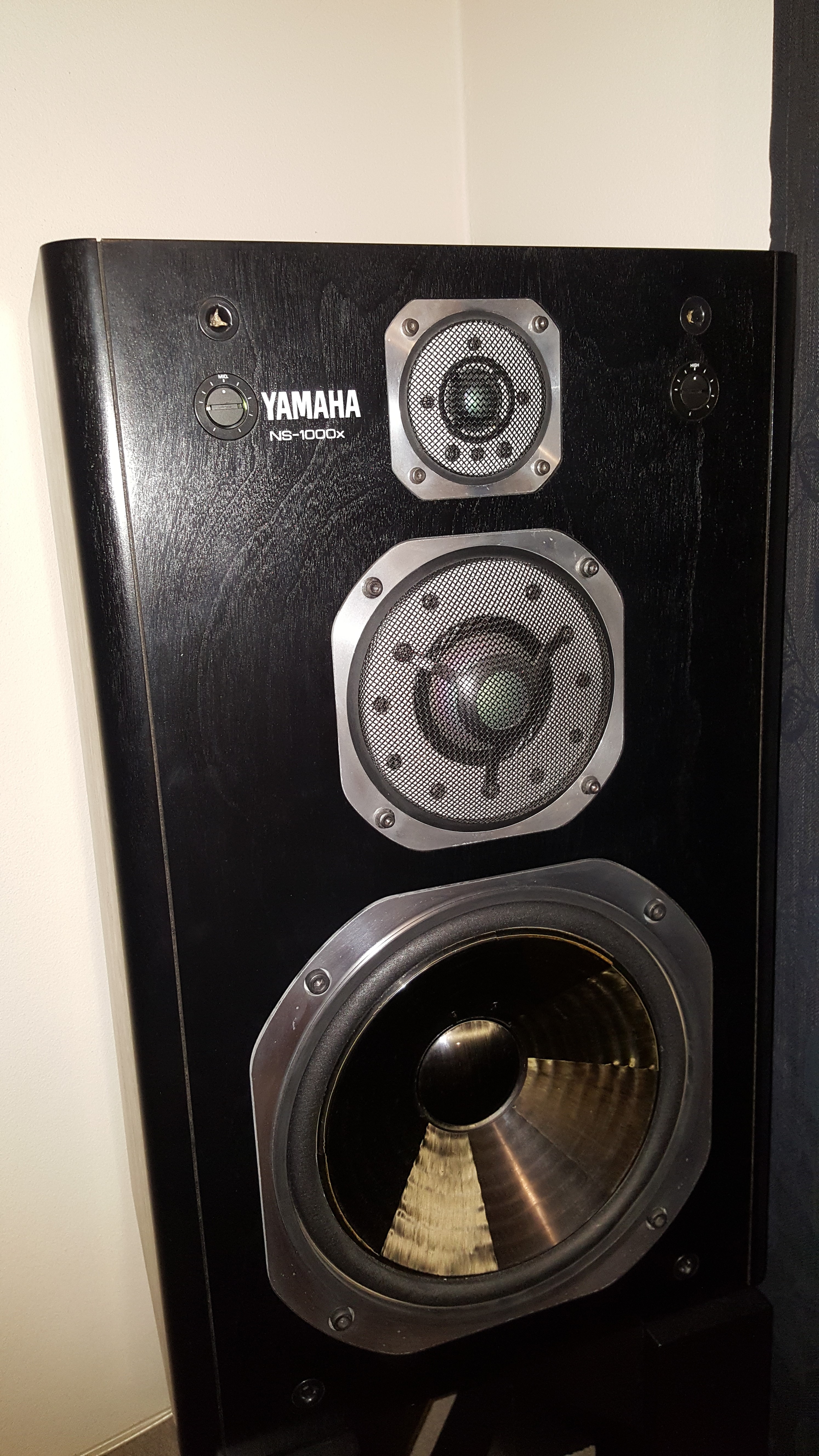 Yamaha NS-1000x Loudspeakers - Stereo, Home Cinema, Headphones