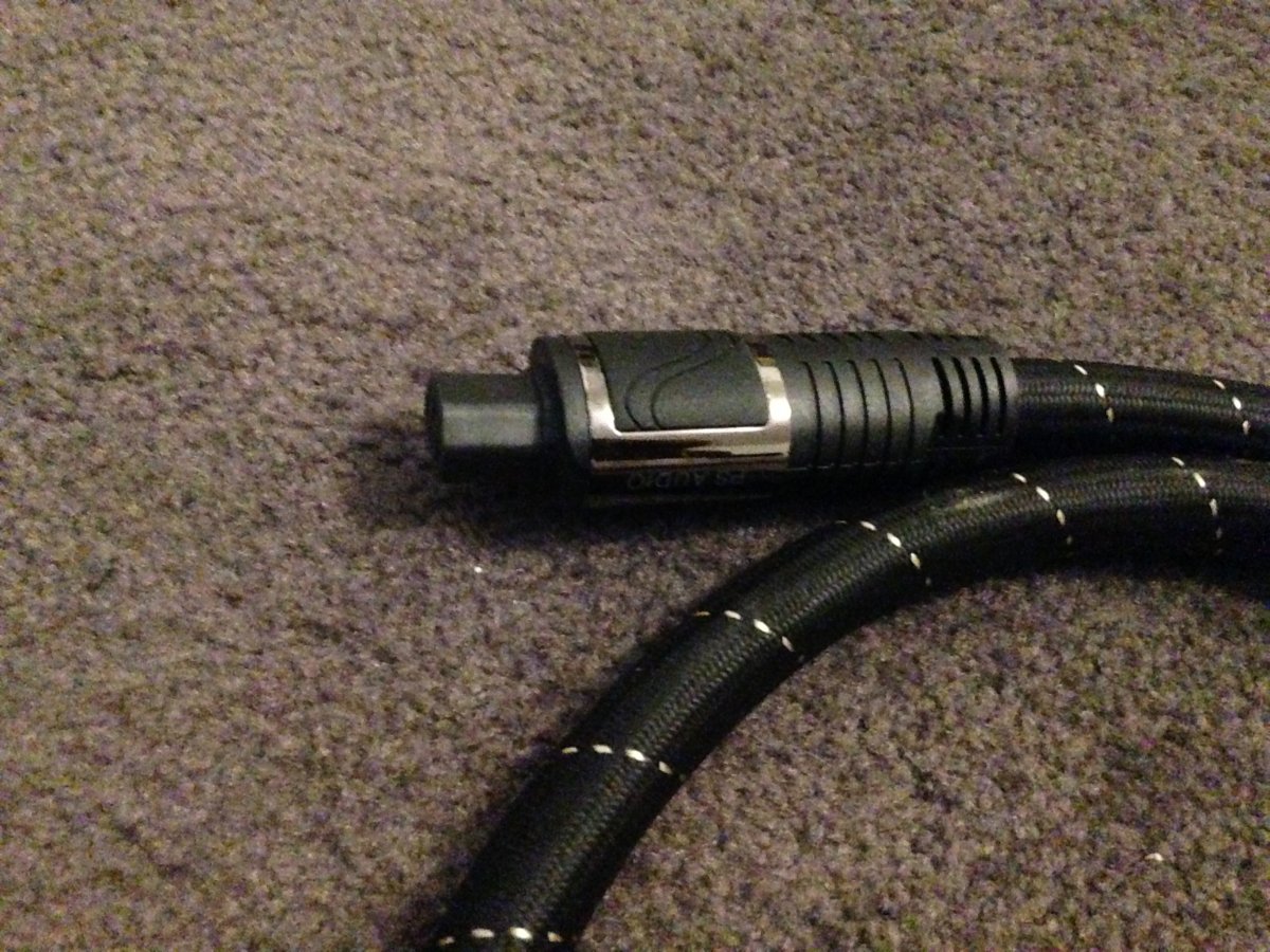 Domino powerguard & ps audio perfectwave power cable ﻿ Stereo, Home