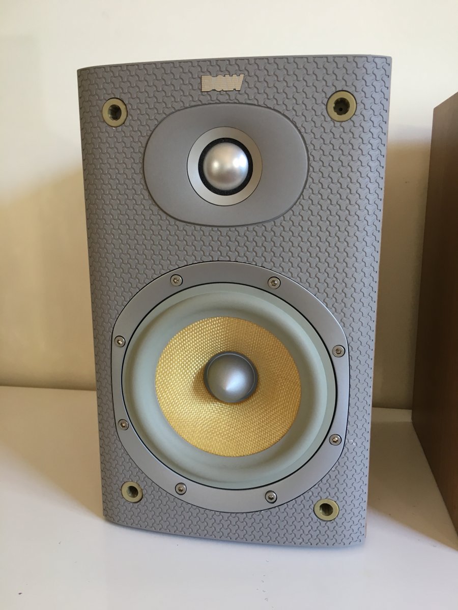 SOLD ELSEWHERE. B&W DM600 S3 speakers - Stereo, Home Cinema