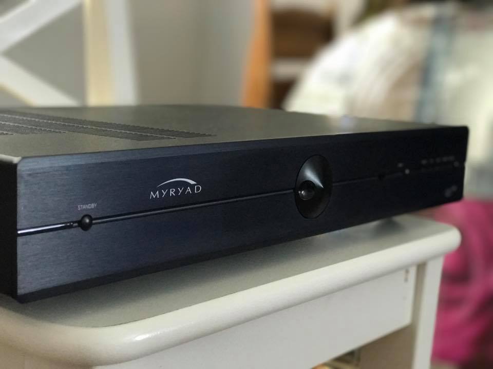 FS: MYRYAD ZI40 Stereo Integrated Amplifier - Stereo, Home Cinema