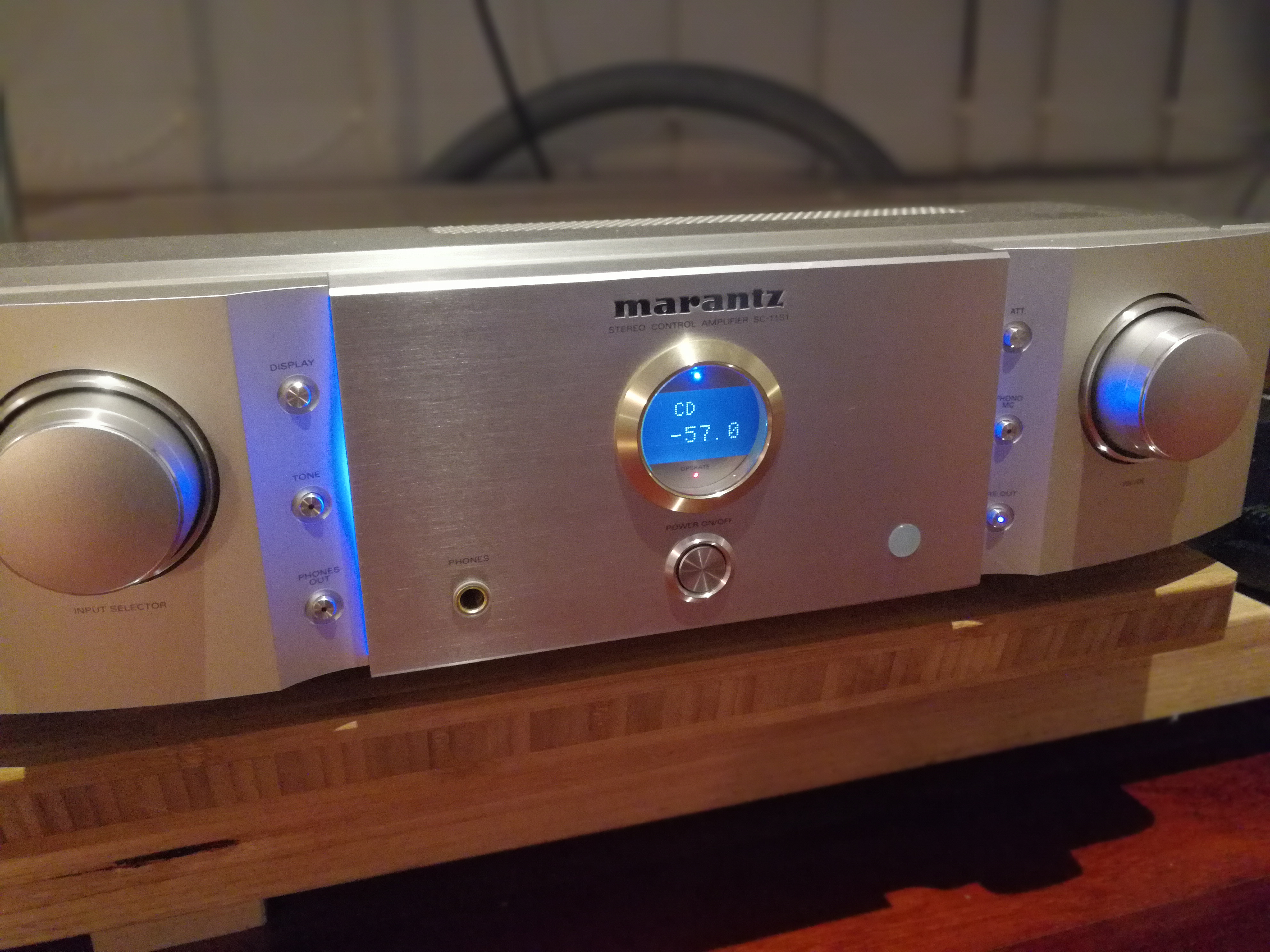 FS: marantz sc11s1 reference preamplifier - Stereo, Home Cinema