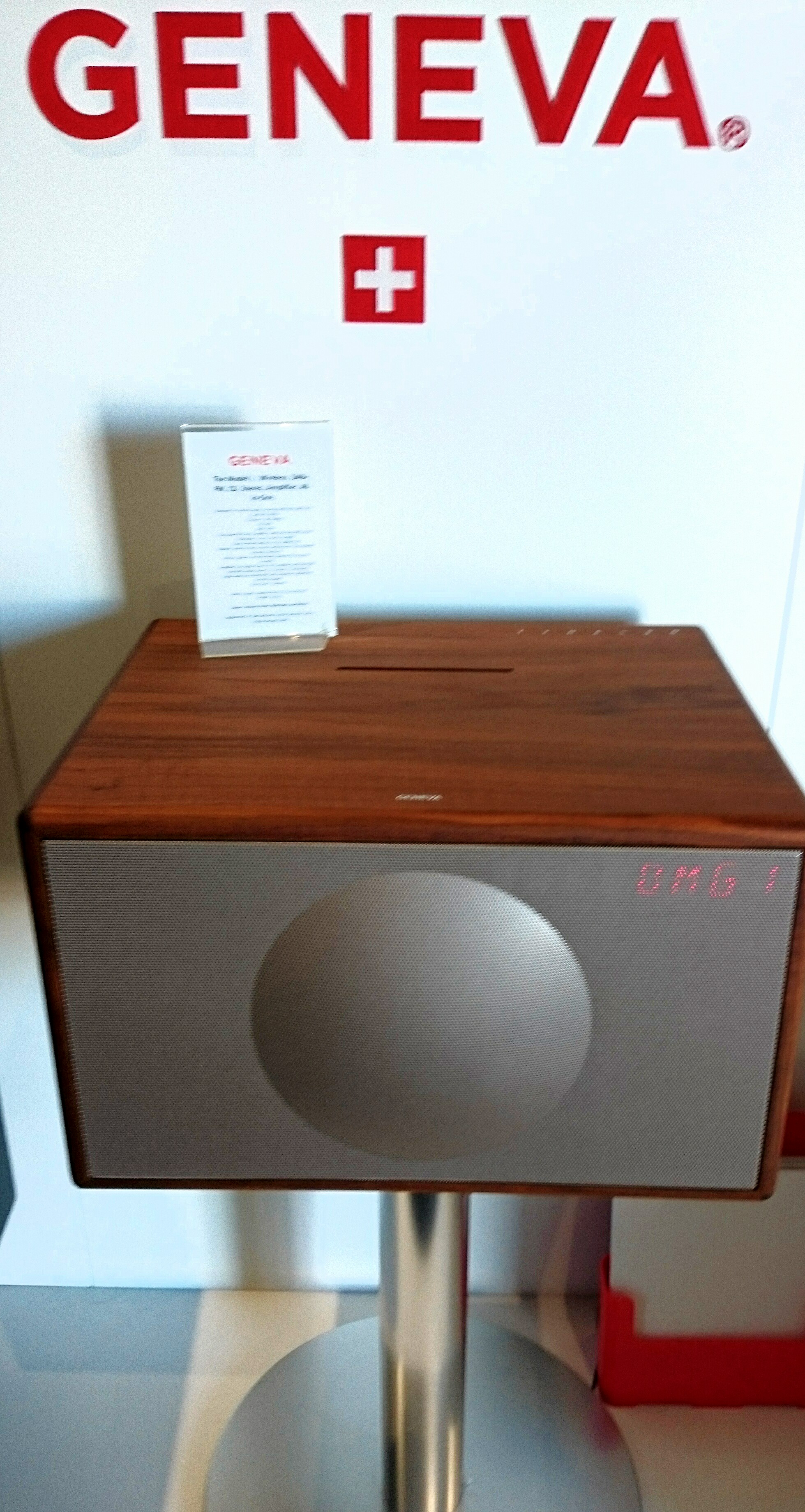 FS Geneva Model L Wireless Dab+/CD/Bluetooth Ex Showroom Demo