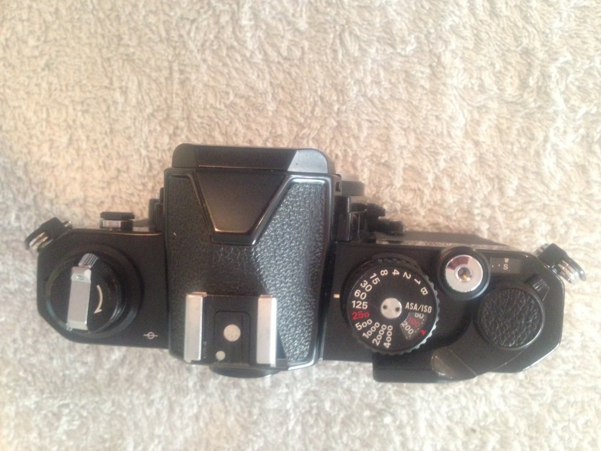 Nikon FM - 2.JPG