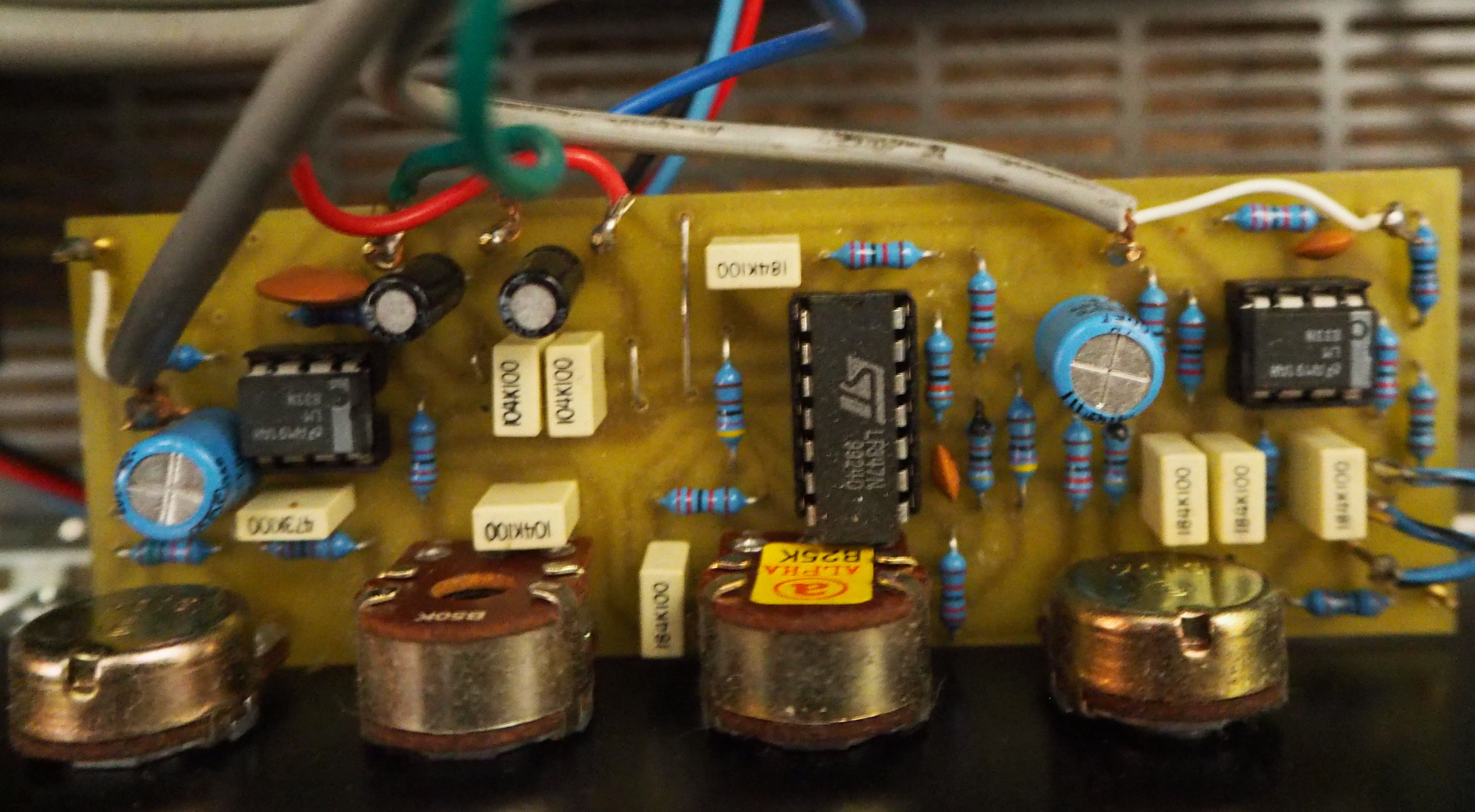 DIY subwoofer preamp/crossover ﻿ DIY Audio Projects