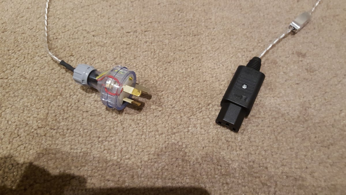 FS: Crystal Cable Piccolo Power Cable - 1m with Australian power plug ...