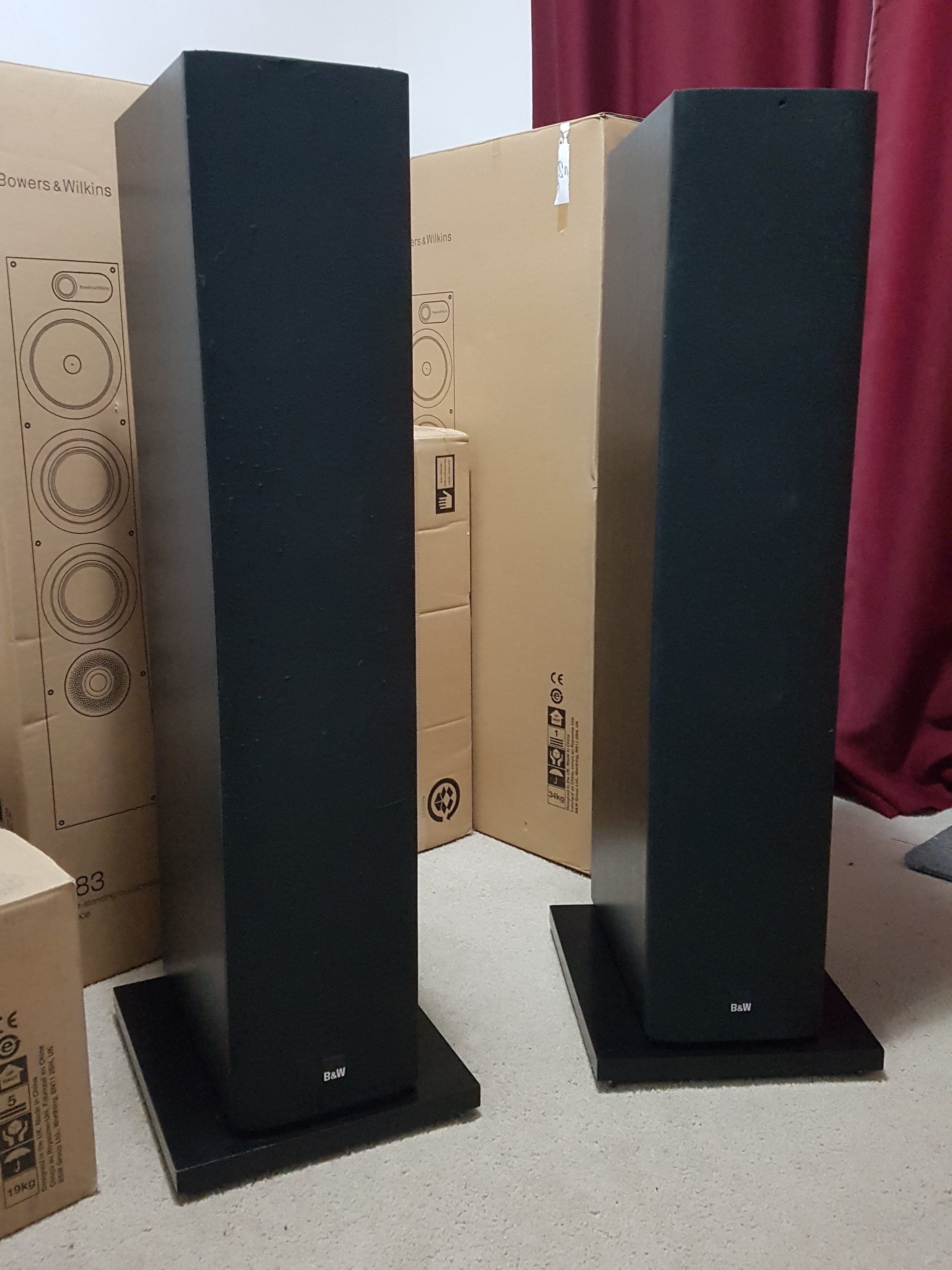 FS: Bowers & Wilkins 683 (s1) Floor Standing Speakers - Stereo