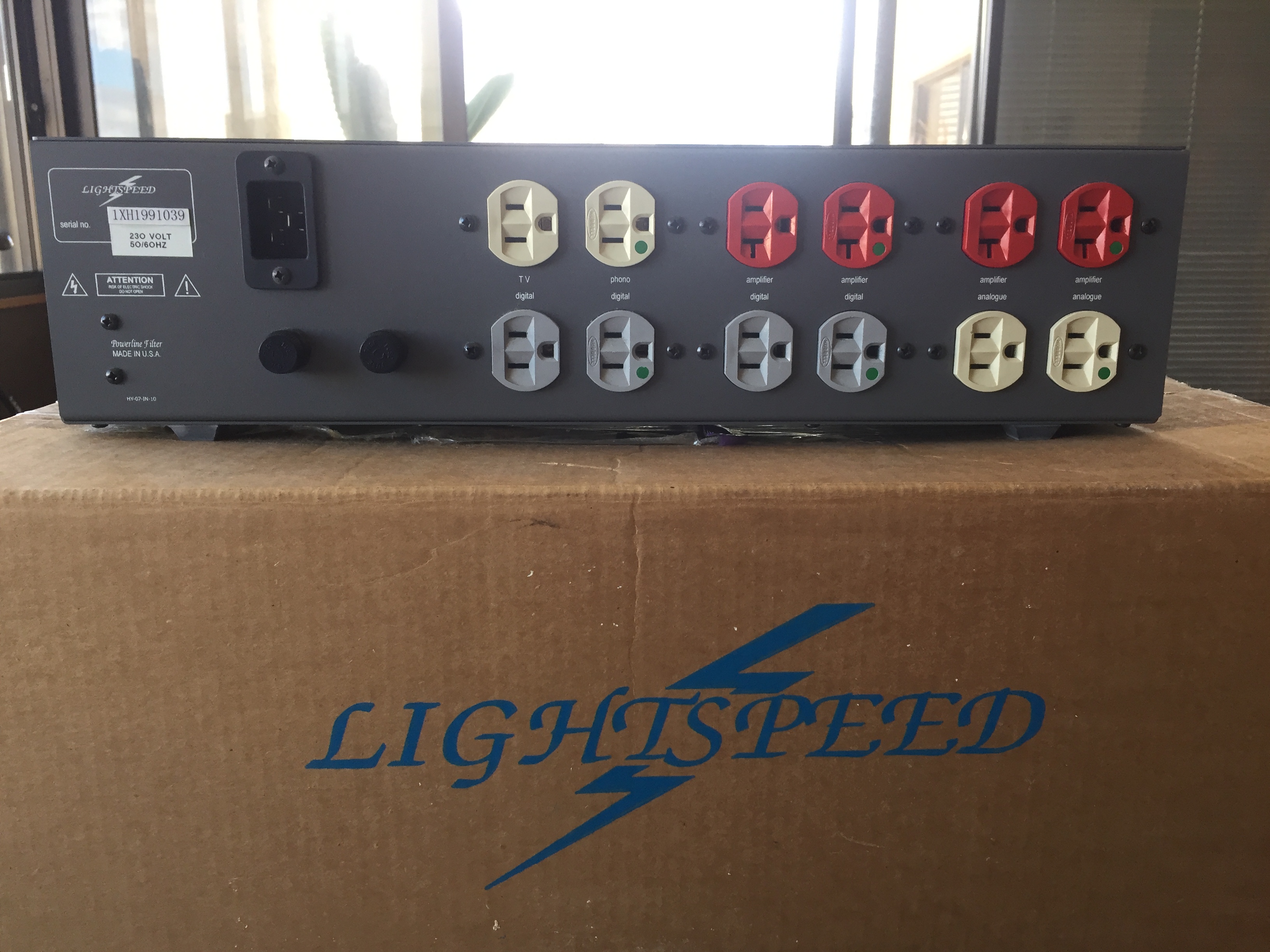 Chang Lightspeed X Series H1 Power Conditioner + Power Cord + HiFi ...