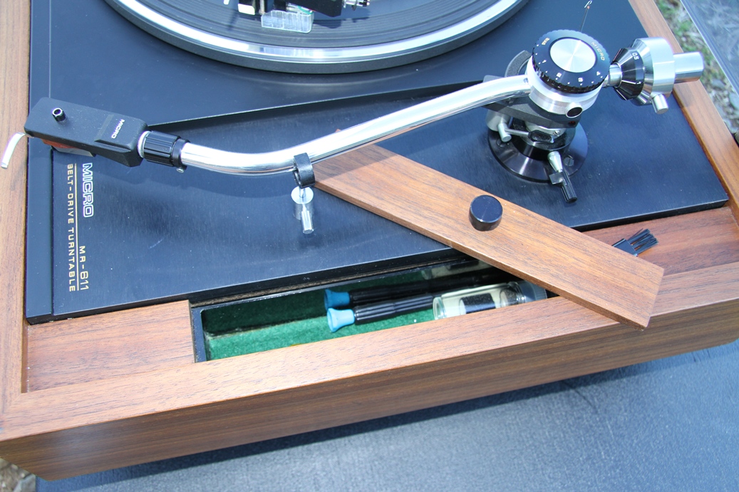 ✨MICROプレーヤー　MR-611 動作品　レコード　ターンテーブル MICRO ベルトドライブ ターンテーブル MR－611