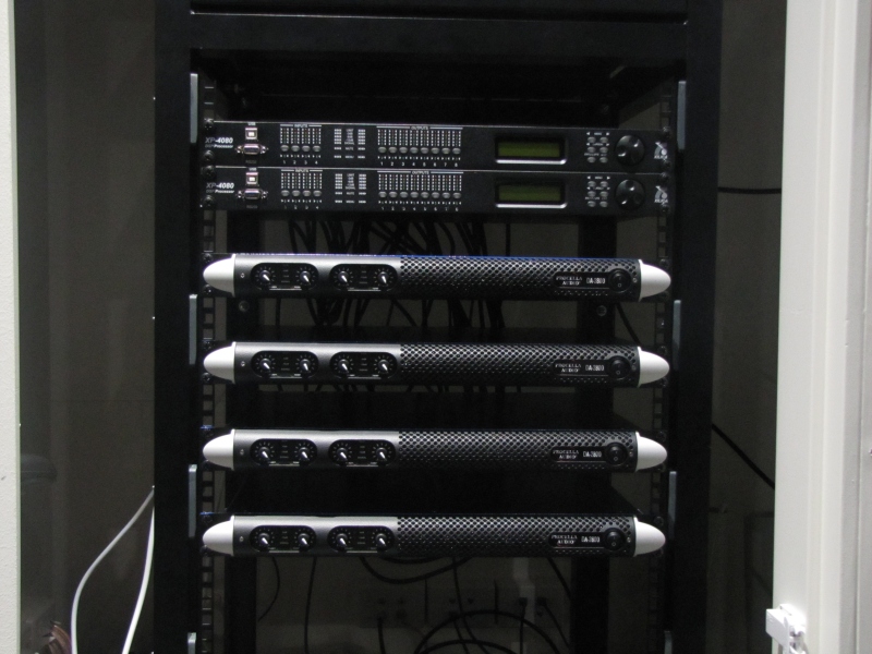 rack1.jpg.5cf7f34f4cb2d53ac1deb488d4c9c7c9.jpg