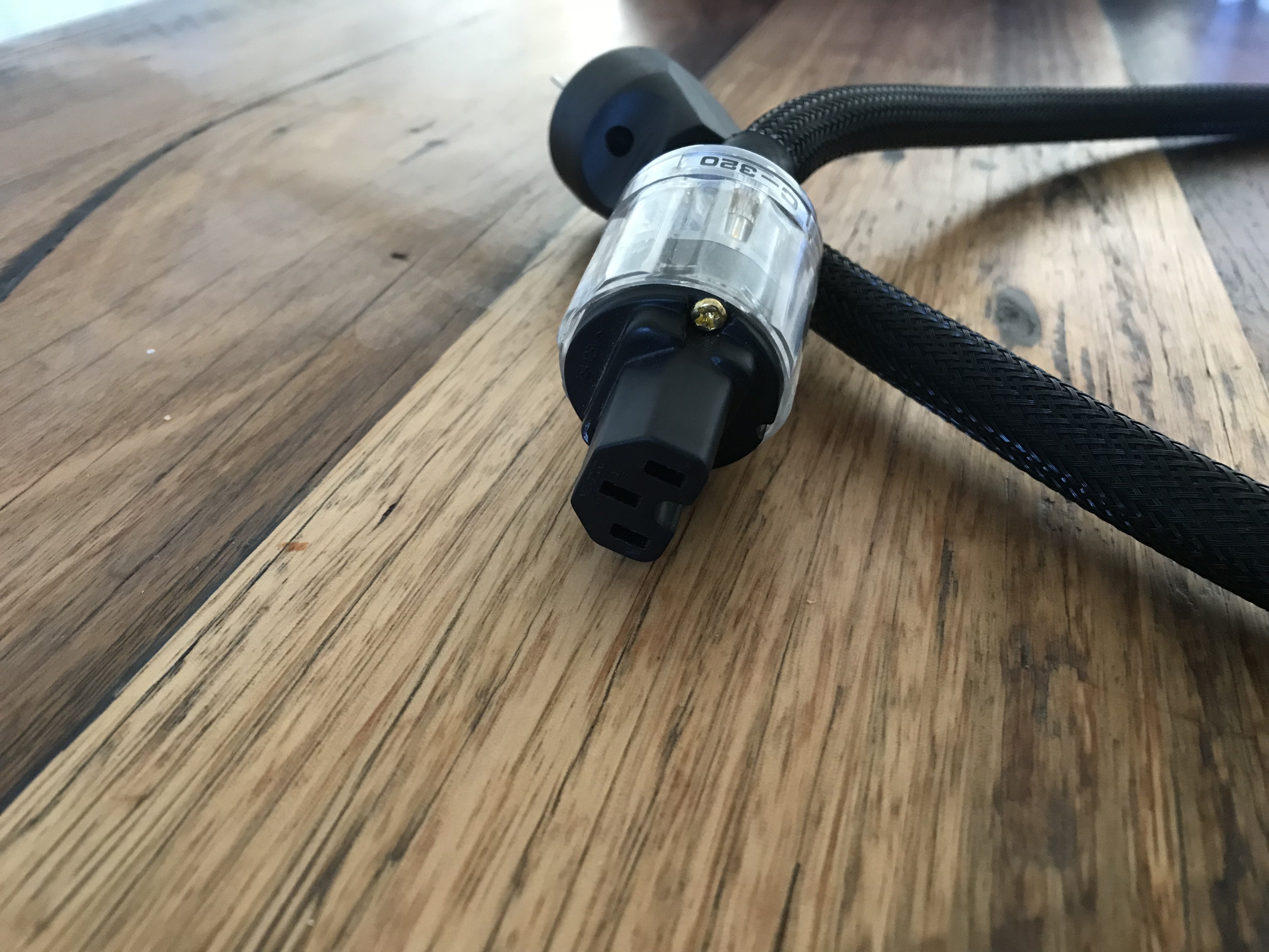 SOLD FS Merlin Black widow iec mains cable 1m ﻿ Stereo, Home Cinema