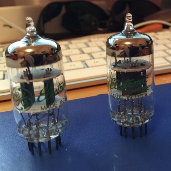 Pair of 12ax7 tubes. - Wanted to Buy - StereoNET