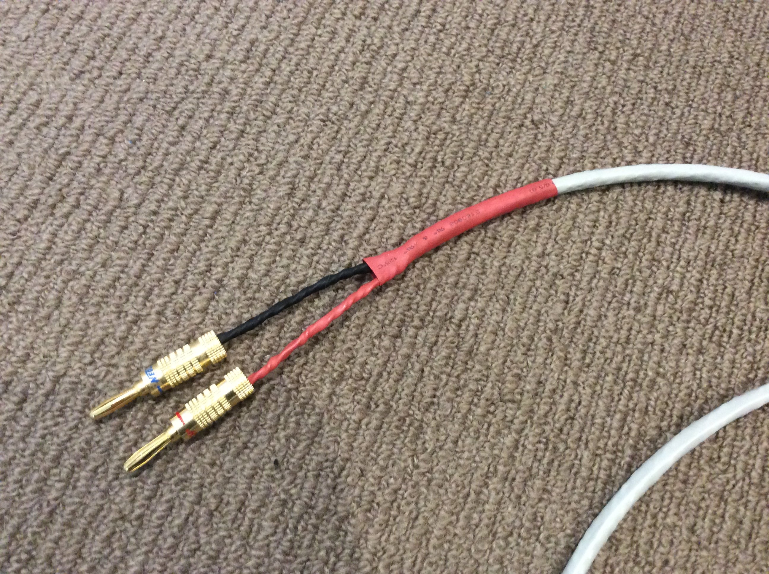 RELIST FS Cat5 biwire speaker cable ﻿ Stereo, Home Cinema