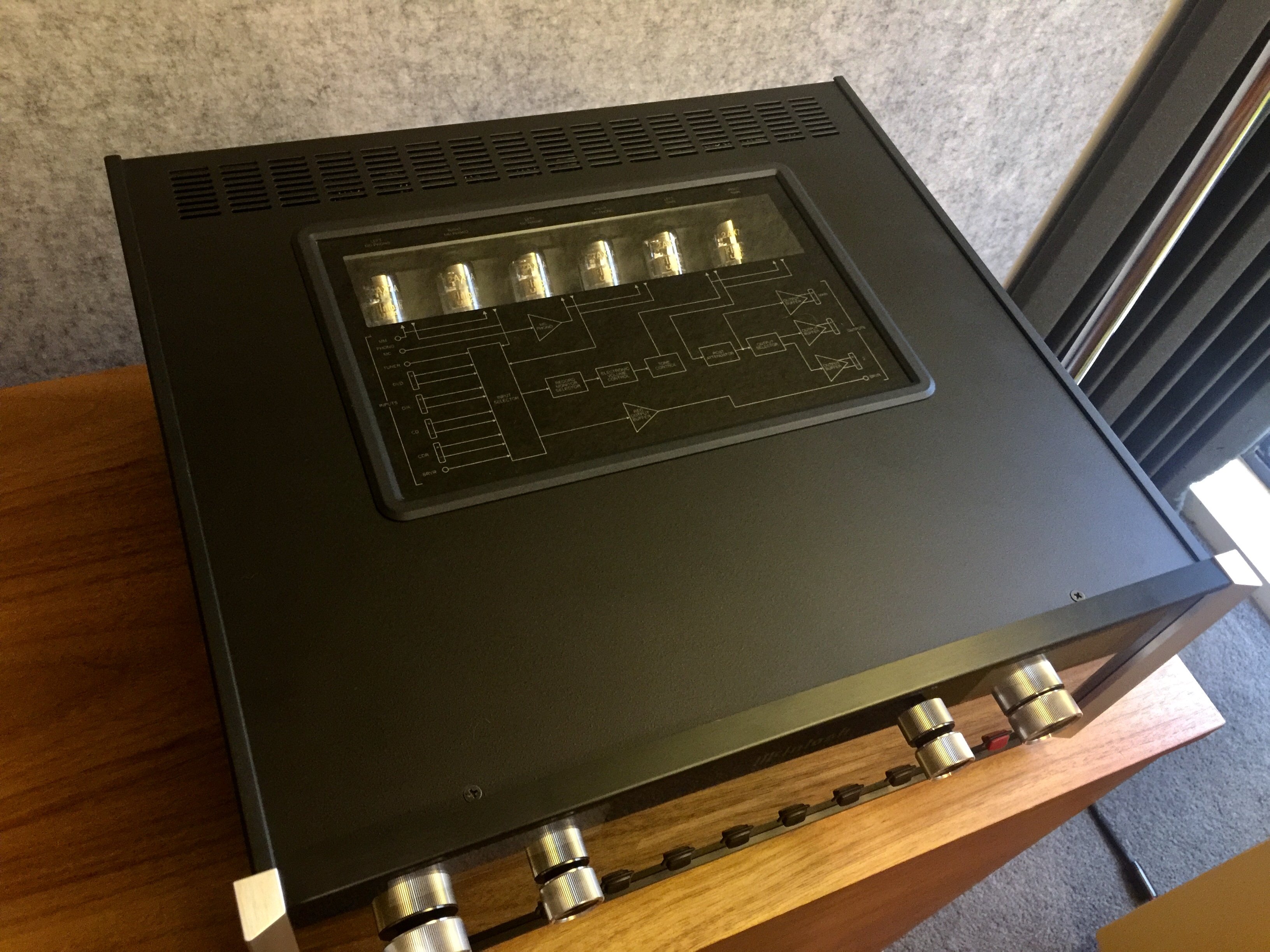 SOLD FS McIntosh C2300 Valve Preamplifier (Canberra) ﻿ Stereo, Home