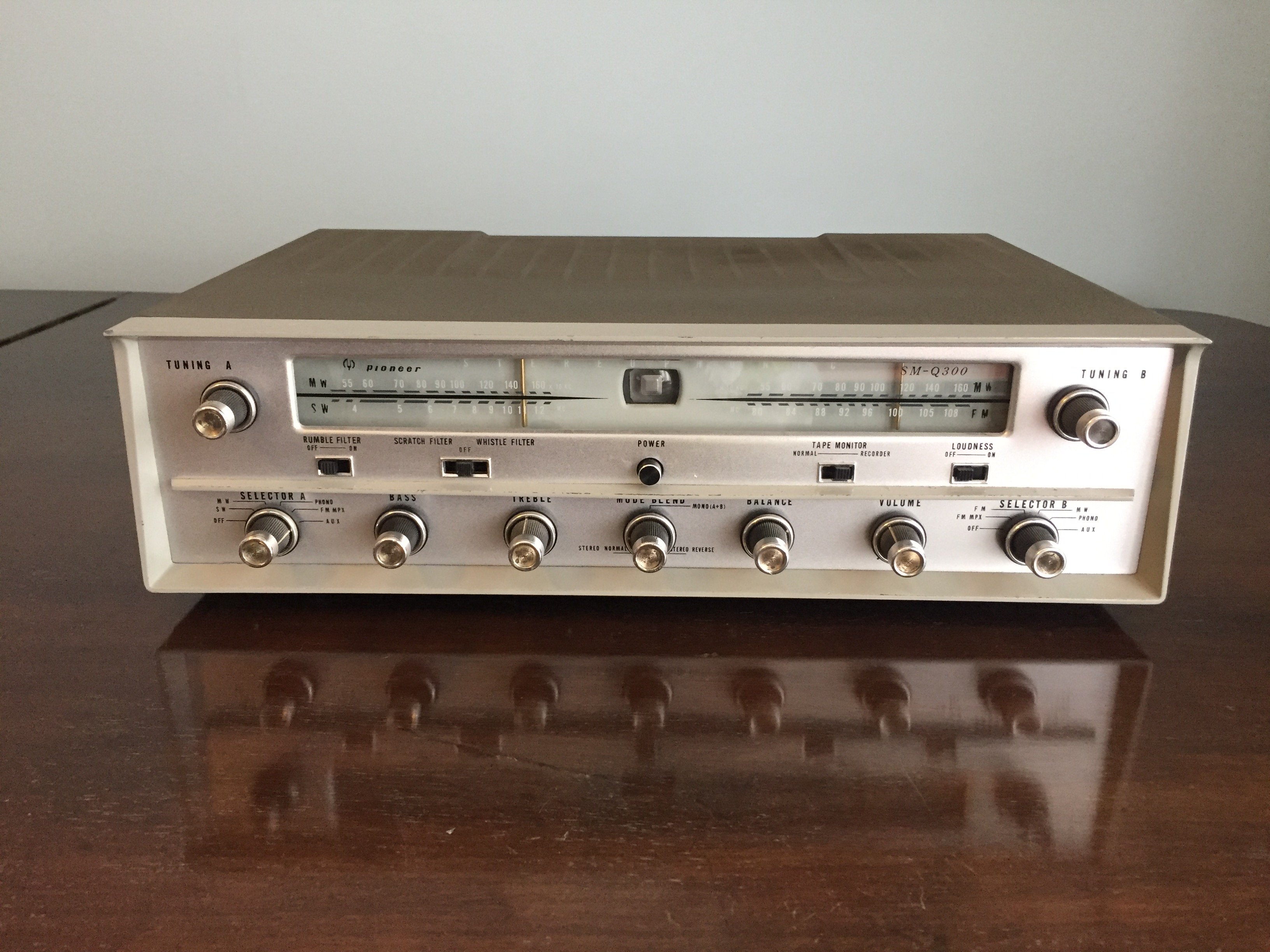 真空管レシーバーアンプ　AM-FM　pioneer　SM-Q300　動作品 パイオニア 真空管レシーバーアンプ SM-Q300 ジャンク品