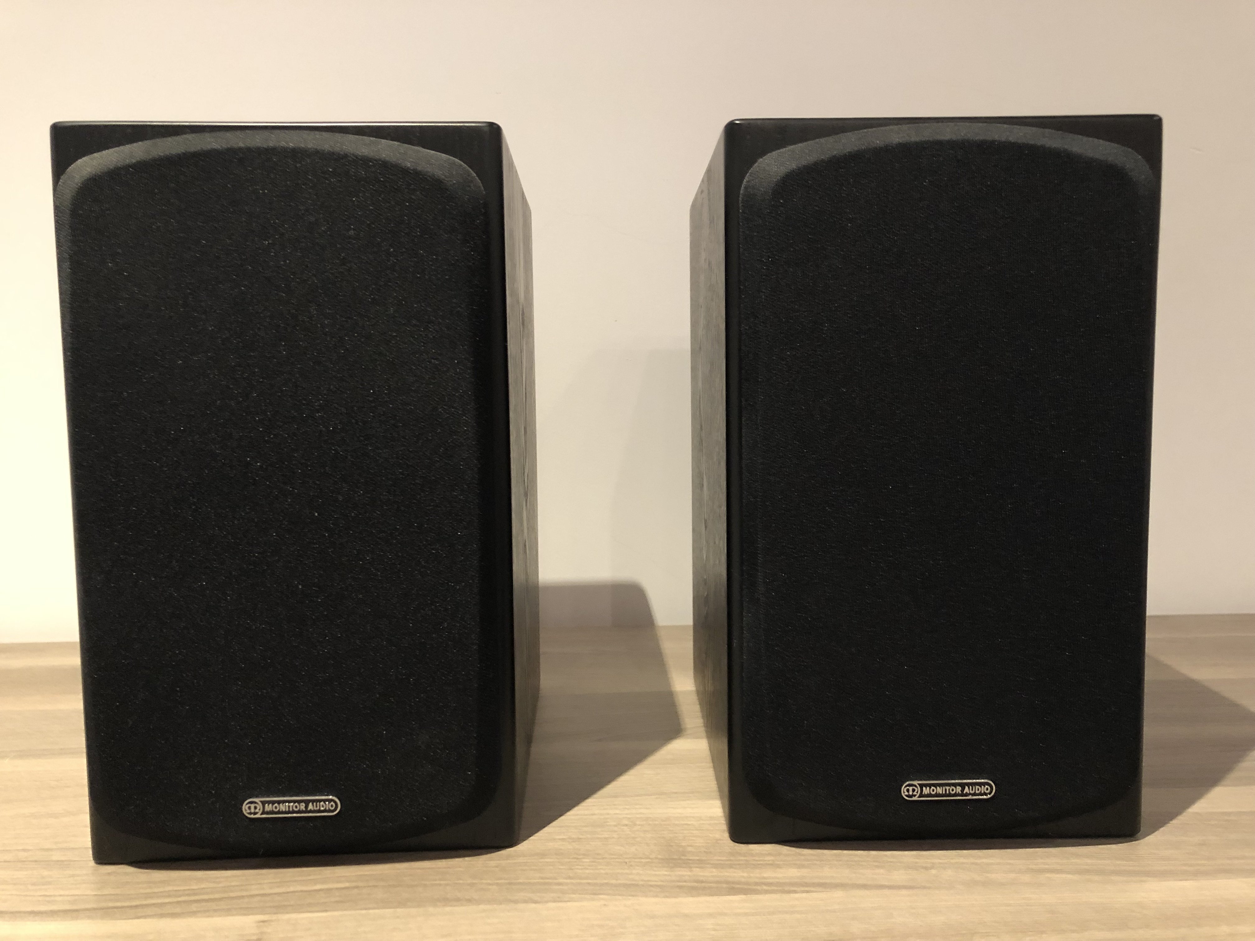 FS Monitor Audio "Silver" RX1 Bookshelf Speakers (Black Oak) ﻿ Stereo