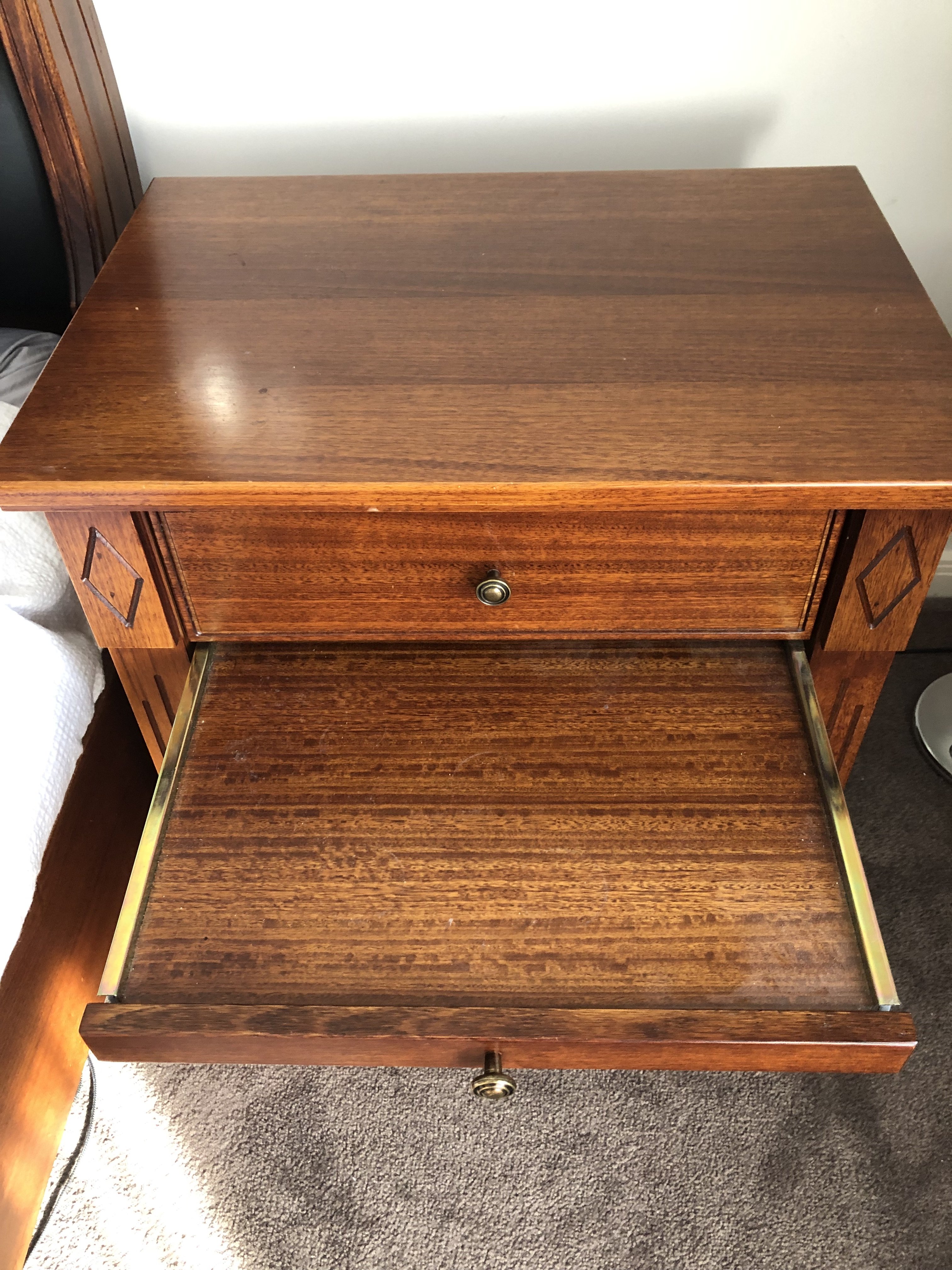 FS Wentworth Solid Timber / Leather Queen Bed Suite, Dressing Table & 2 Side Tables