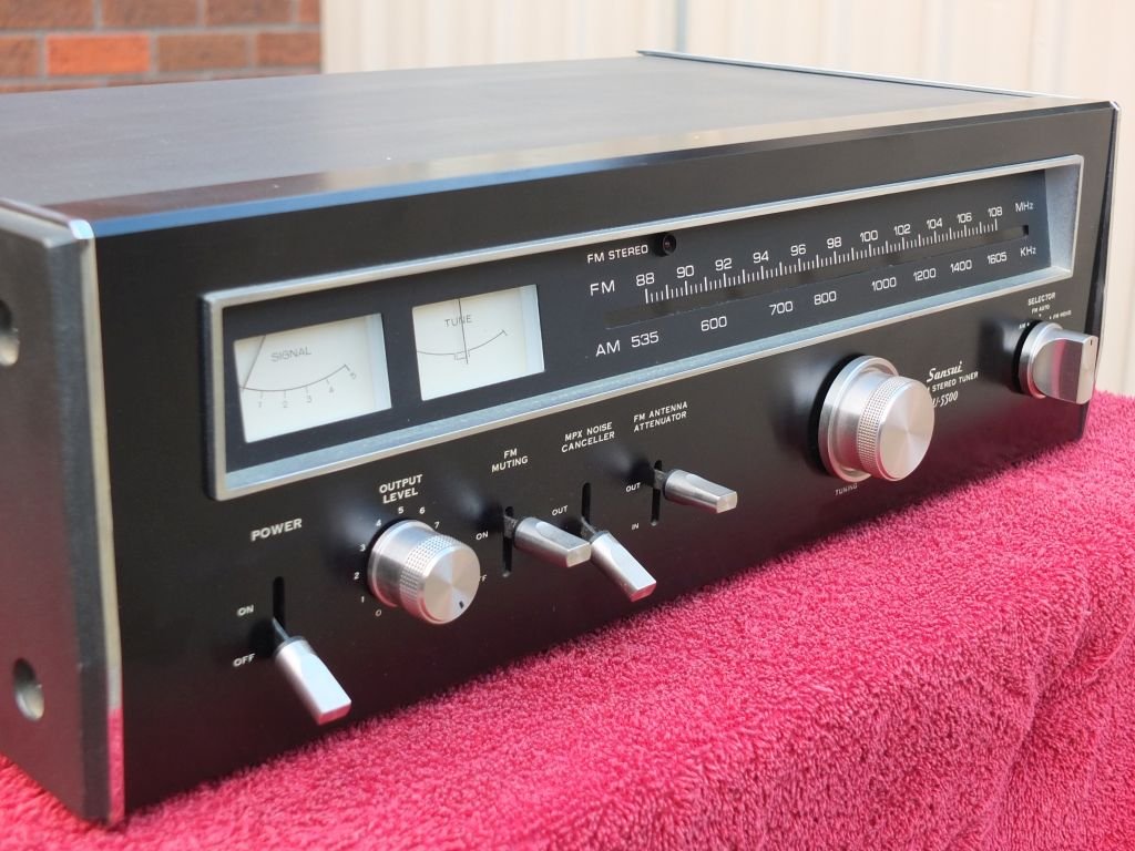 SOLD: FS: Sansui TU-5500 AM/FM stereo tuner - Stereo, Home