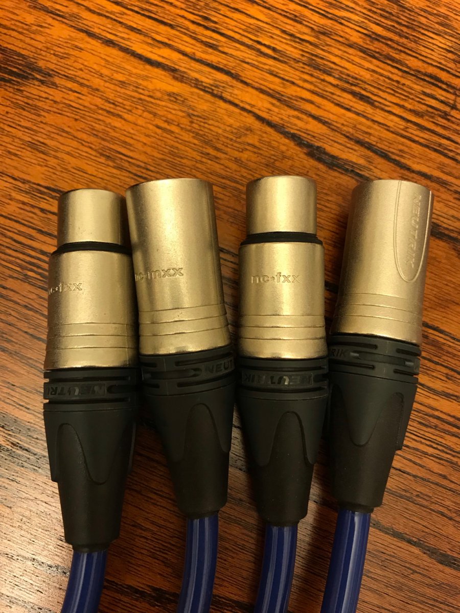 SOLD Fs The chord company chameleon plus xlr ﻿ Stereo, Home Cinema