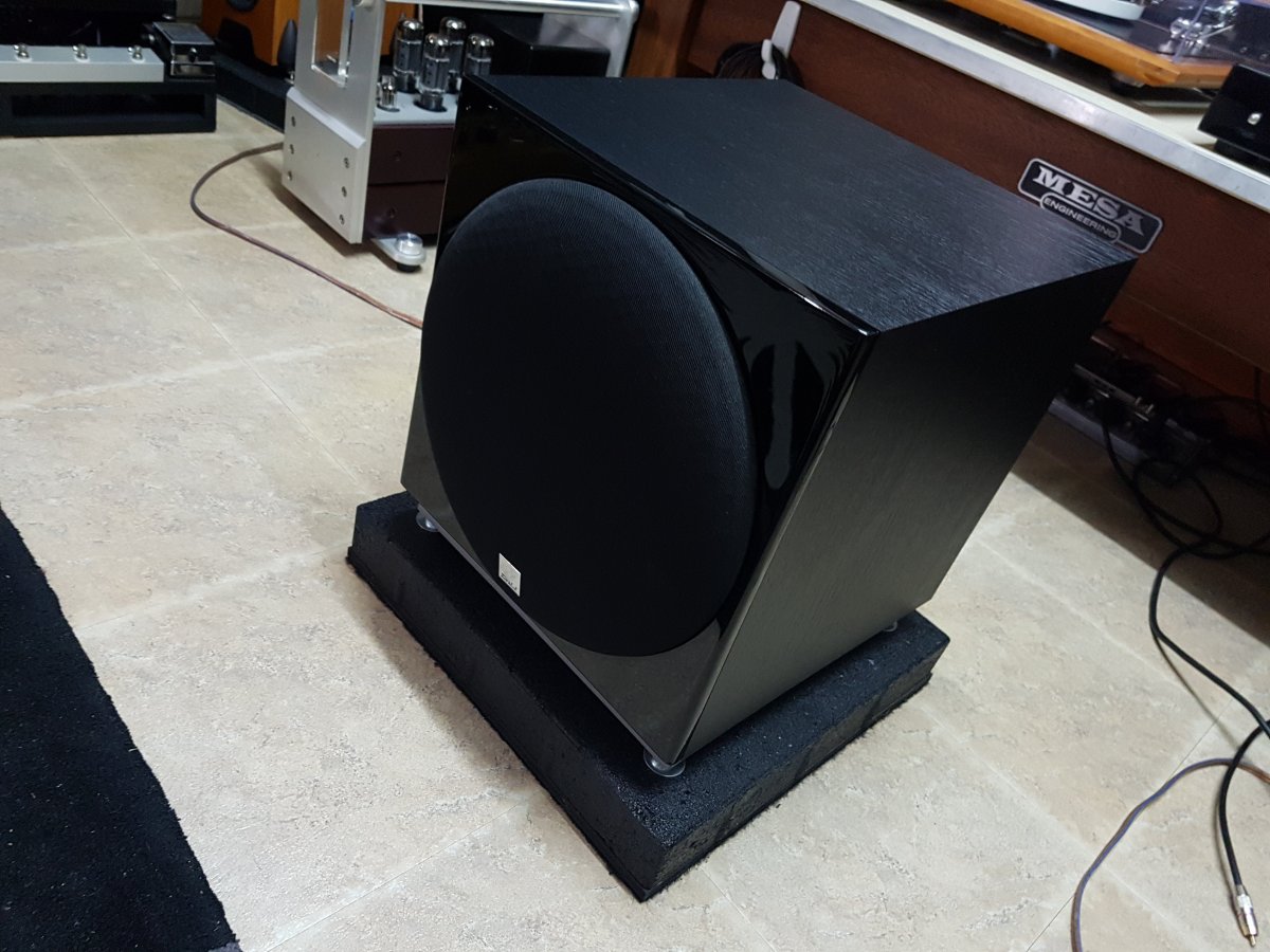 FS Dali E12F Subwoofer ﻿ Stereo, Home Cinema, Headphones Components