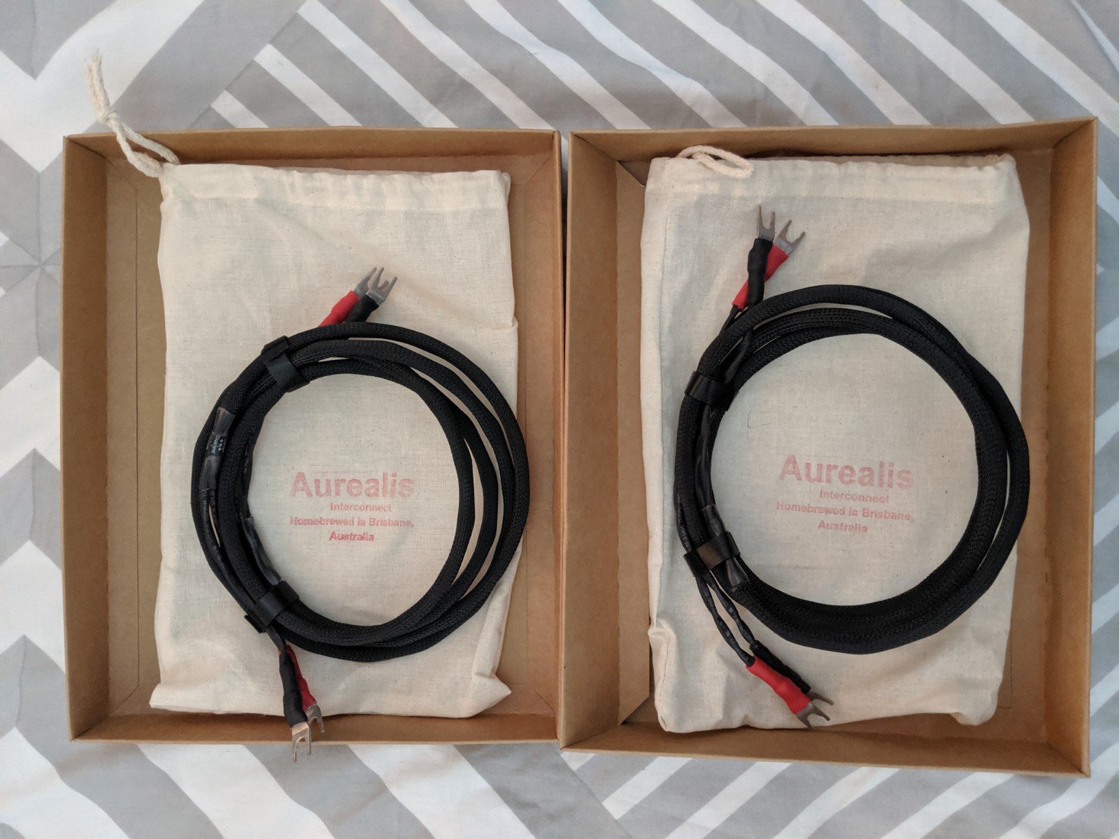 SOLD FS AUREALIS DUELUND 12 AWG SPEAKER CABLE 2M/SPADES ﻿ Stereo