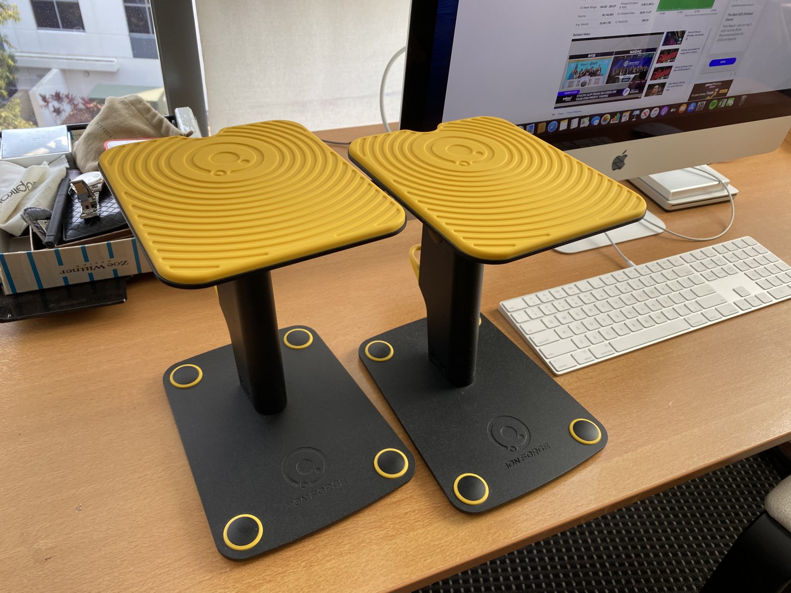 FS Ion Forge Desktop Speaker Stand Stereo Home Cinema Headphones fs-ion-forge-desktop-speaker-stand-stereo-home-cinema-headphones
