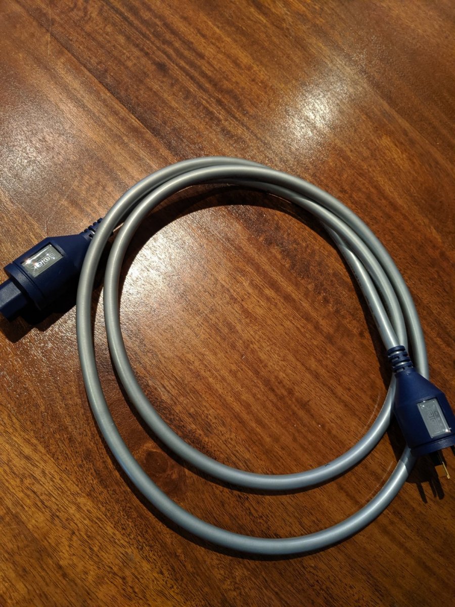 Isotek.jpg