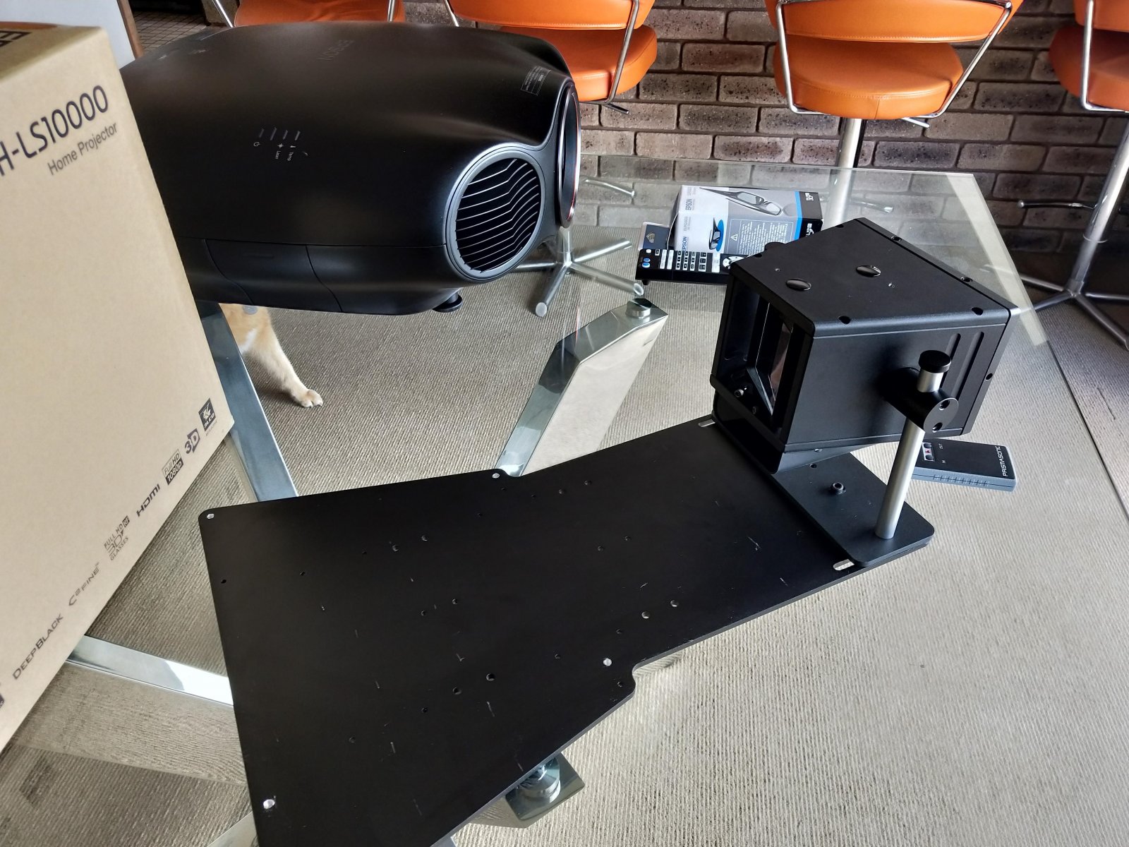 FS Epson EHLS10000 Projector + Prismasonic P100R Anamorphic Lense