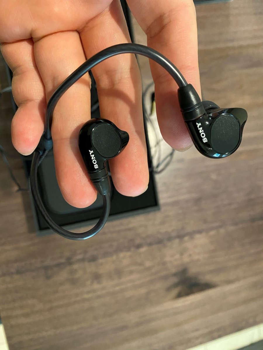 Sony M7 2.jpg