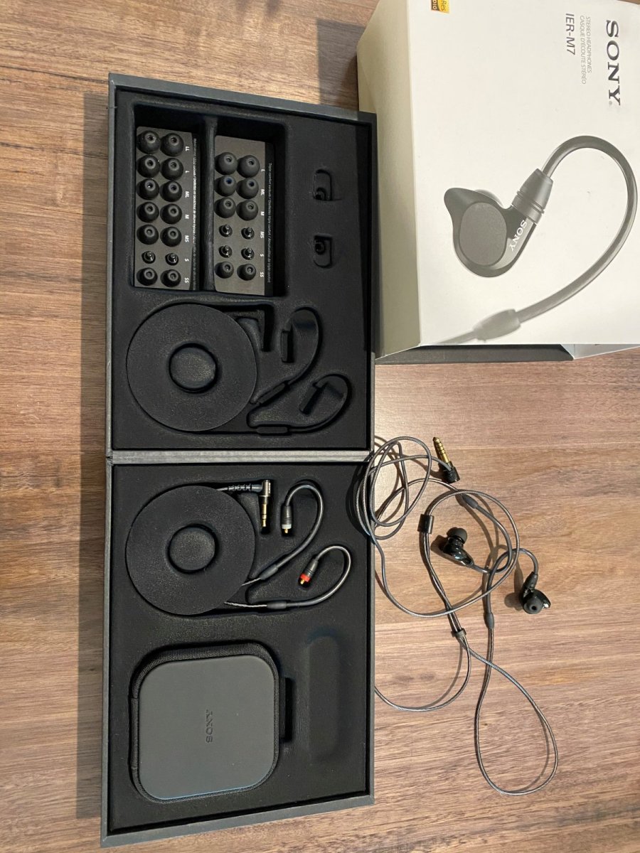 Sony M7 1.jpg