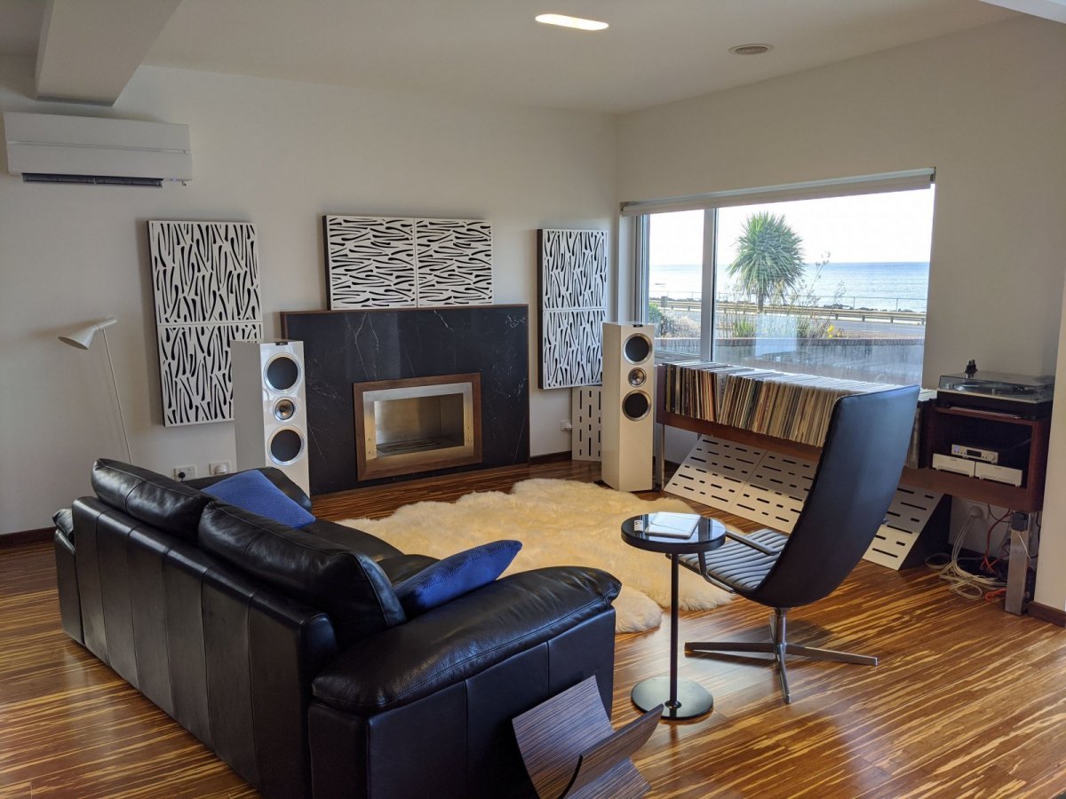 KEF R900.jpg