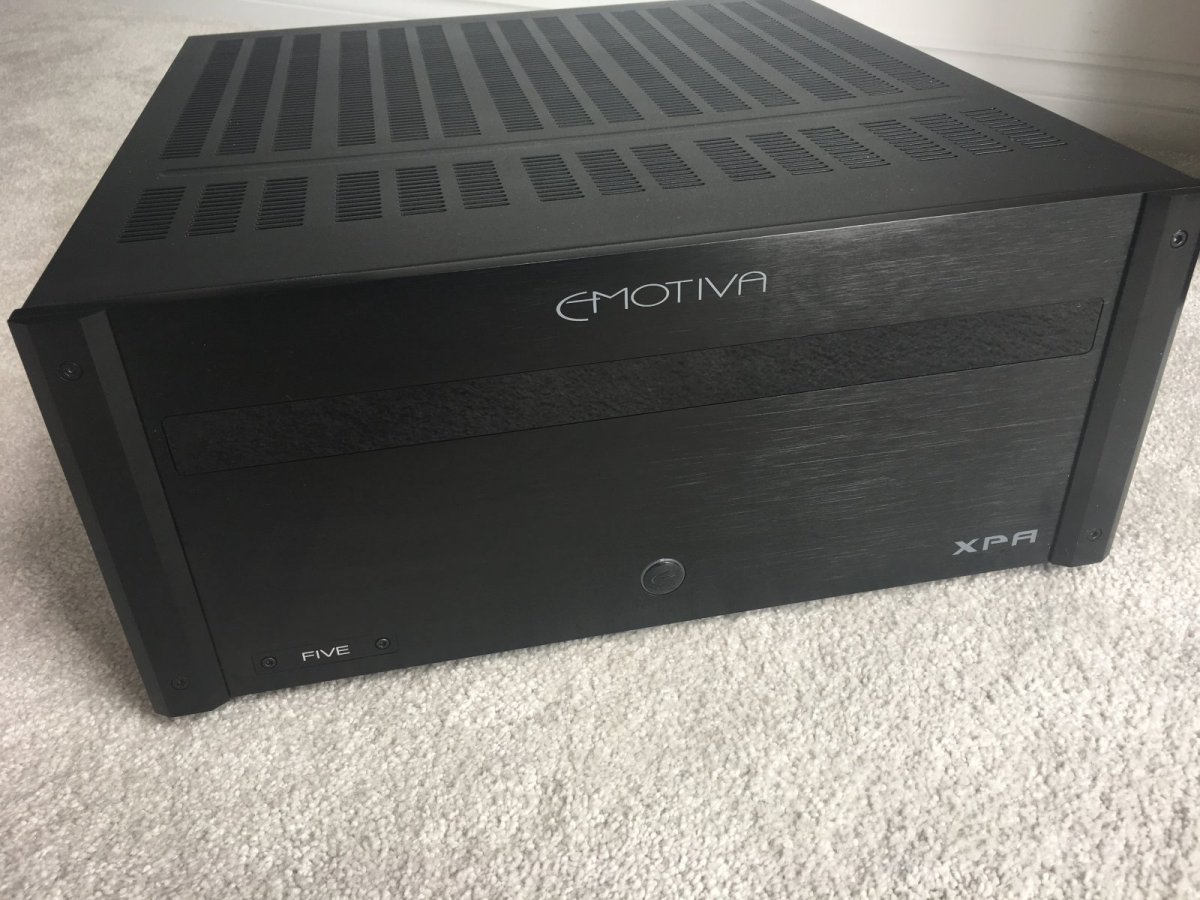 Emotiva XPA-5 Front.jpeg