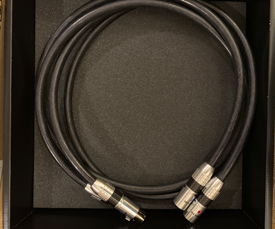 SOLD: ACROLINK 7N-DA2090 1.5 metre XLR Reference Interconnect