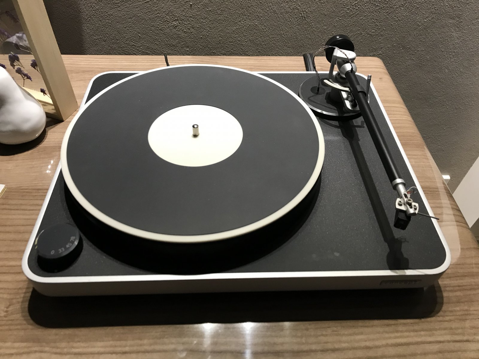 Turntable mats, what is hot and what is not? ﻿ Vinyl and Turntables