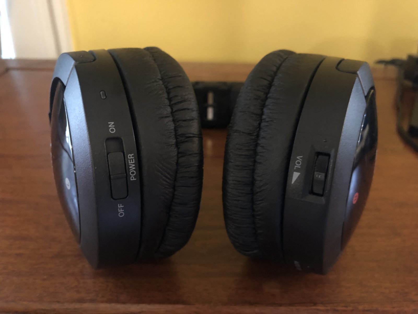 FS Sony Wireless Headphones ﻿ Stereo, Home Cinema, Headphones Components