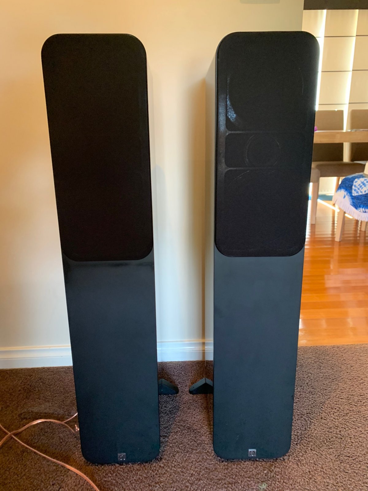 SOLD Q Acoustic 3050 Floor Standing Speakers ﻿ Stereo, Home Cinema