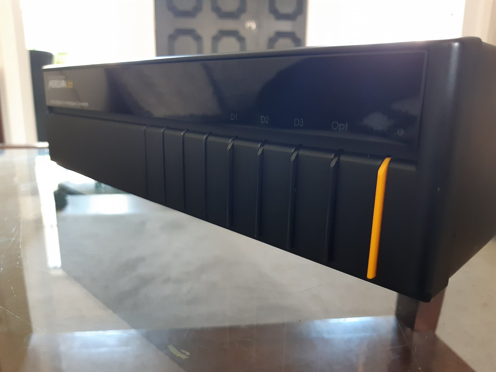 SOLD: MERIDIAN 566 DAC & 500 CD TRANSPORT - Stereo, Home Cinema