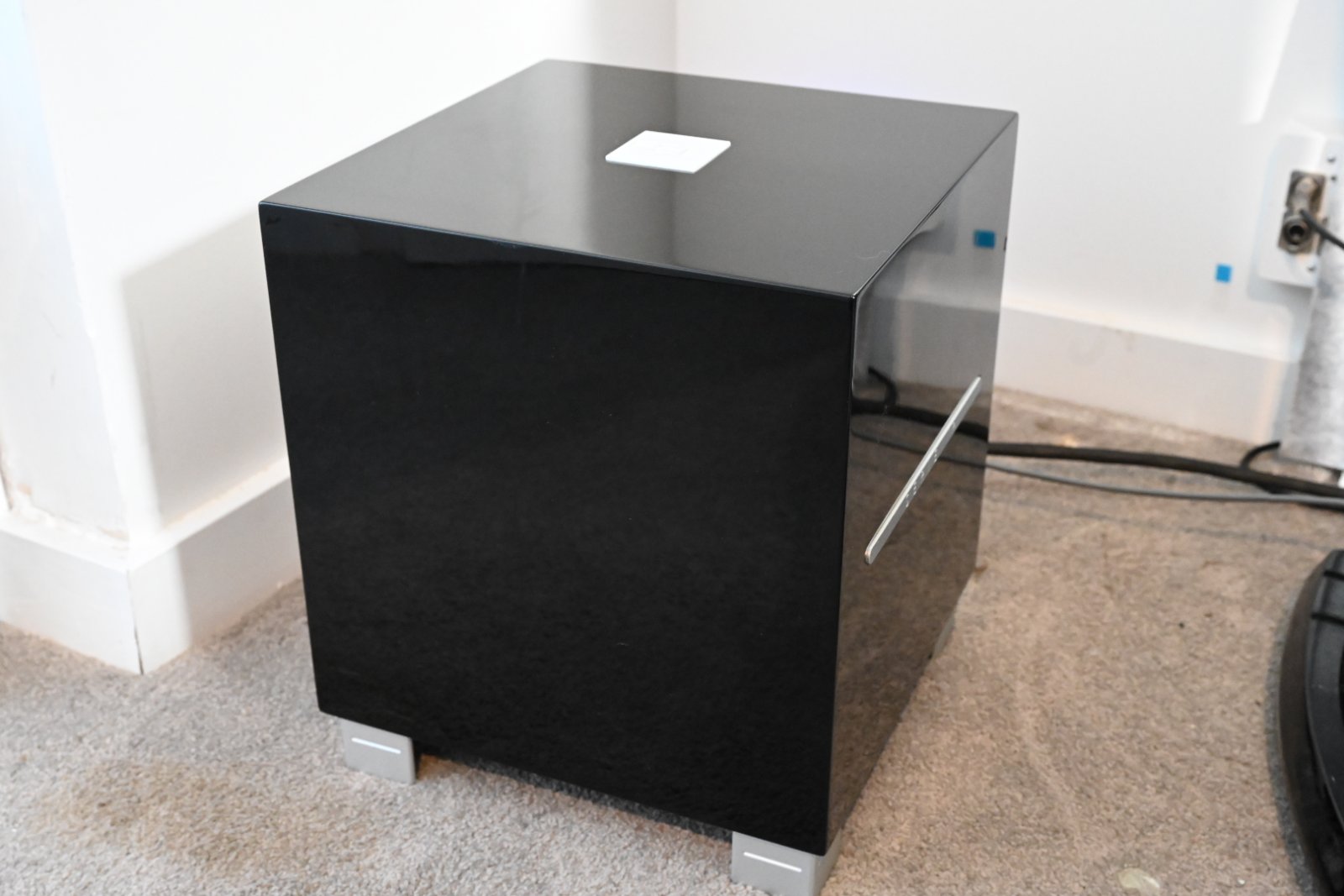 Rel R218 FS: REL R218 Subwoofer - Hi-Fi and Cinema Cables & Accessories - StereoNET