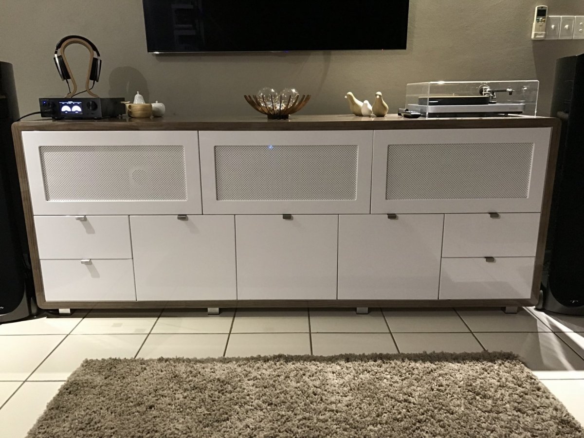 Custom made entertainment unit (Perth) ﻿ Showcase Your System & Build