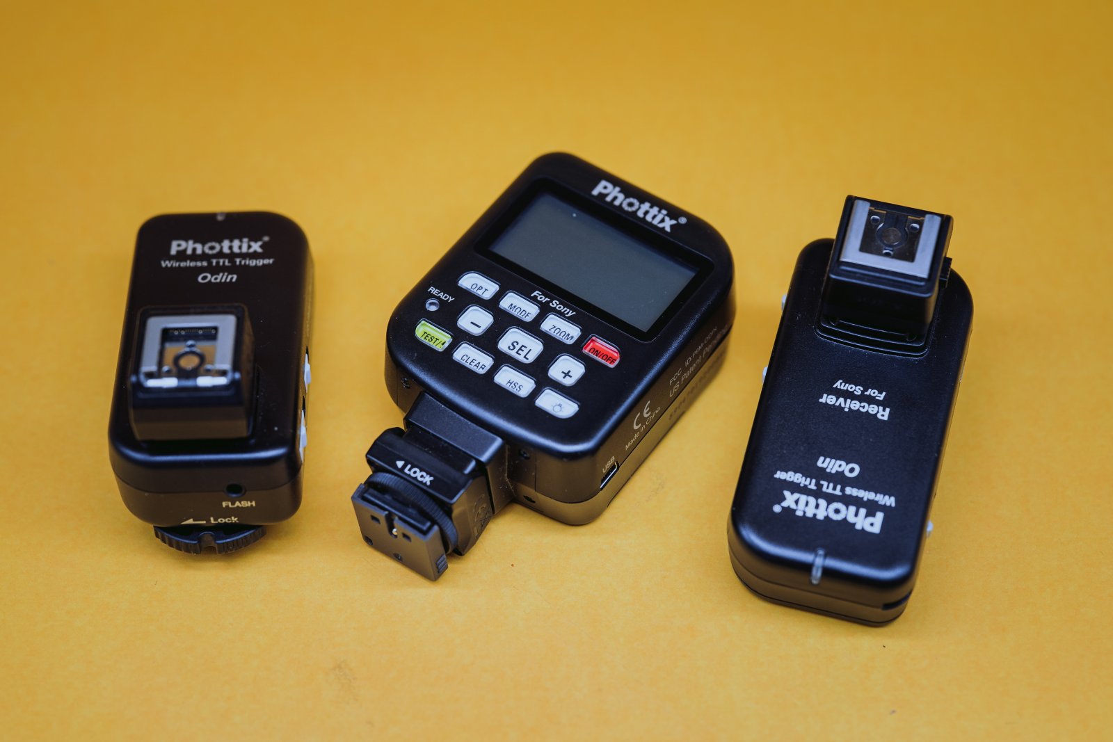 FS Sony HVLF43M flash and Phottix flash trigger and receiver
